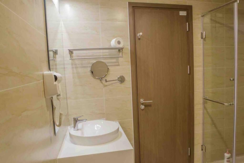Bom Homes- The Sapphire Ha Long Residence Apartment エクステリア 写真